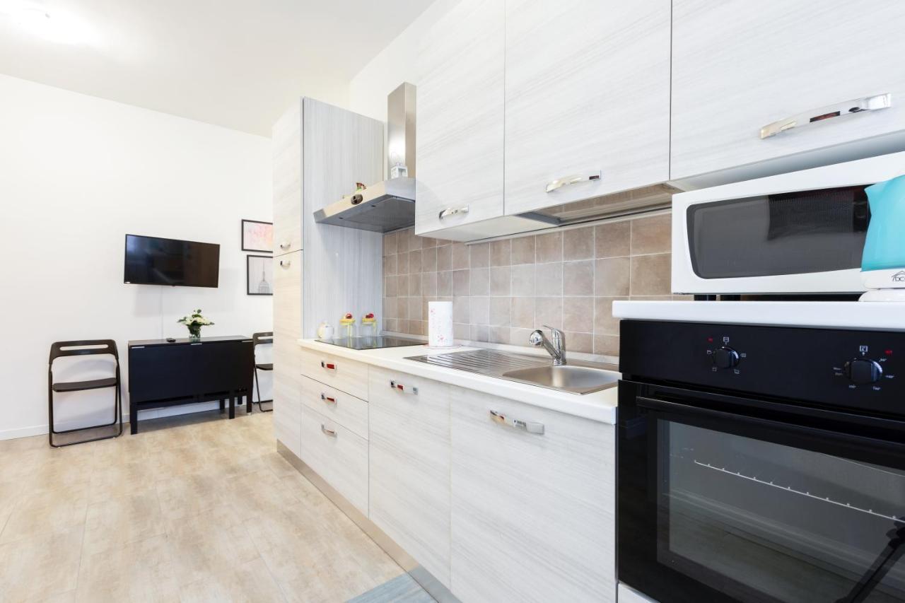 Renovated Flat Subway Yellow Line Milan Extérieur photo